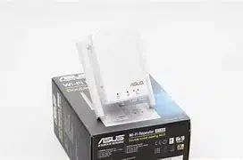 Точка доступа ASUS RP-AC55 Dual-Band, 300MB/s 2.4GHz, 867Mb/s 5Ghz, 1x100Mb/s, 1xLAN. 2 antennas